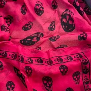 Alexander McQueen skull scarf / wrap